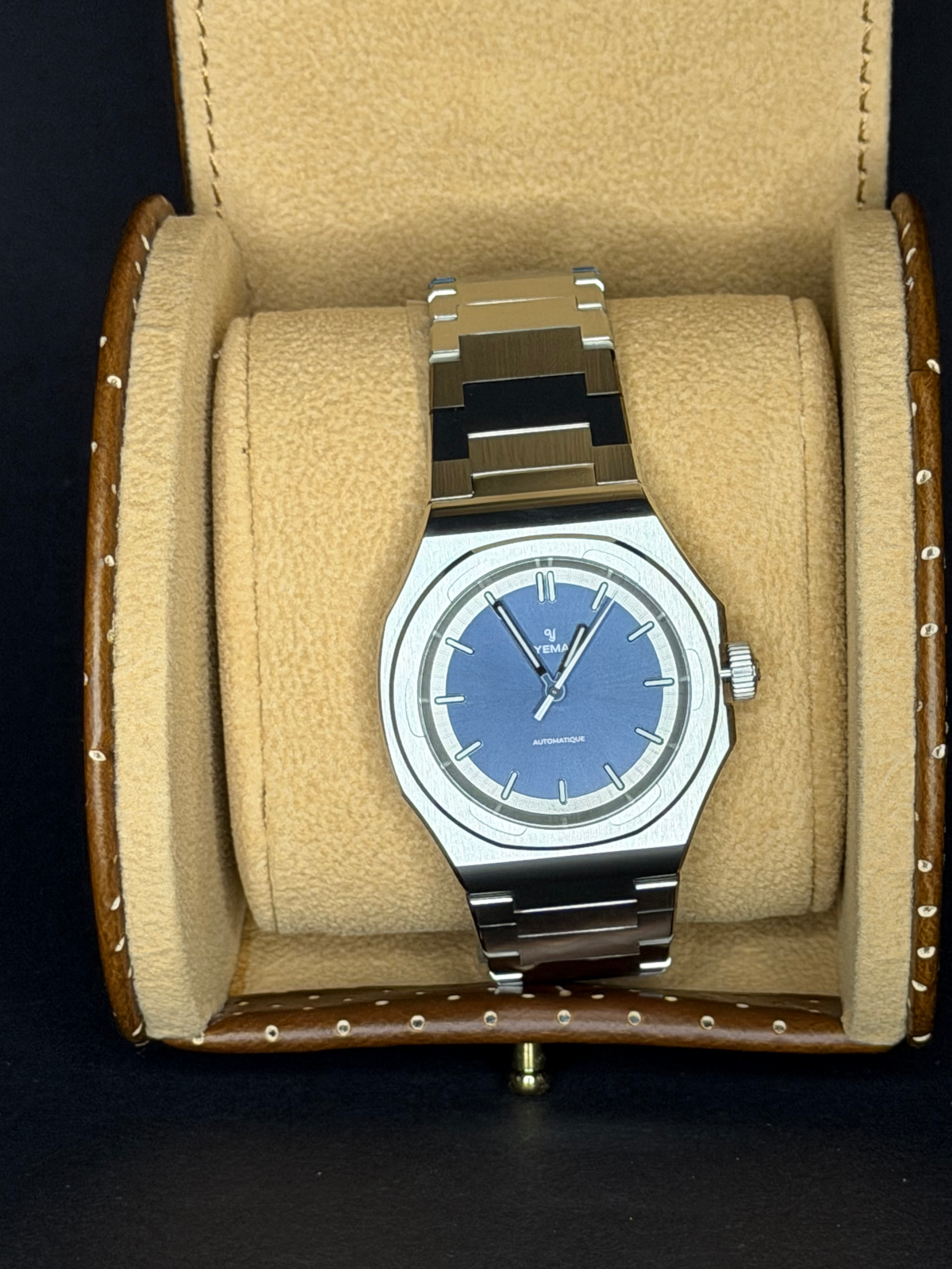 Yema Urban Traveller YWTR25-GMS Automatik 39 mm
