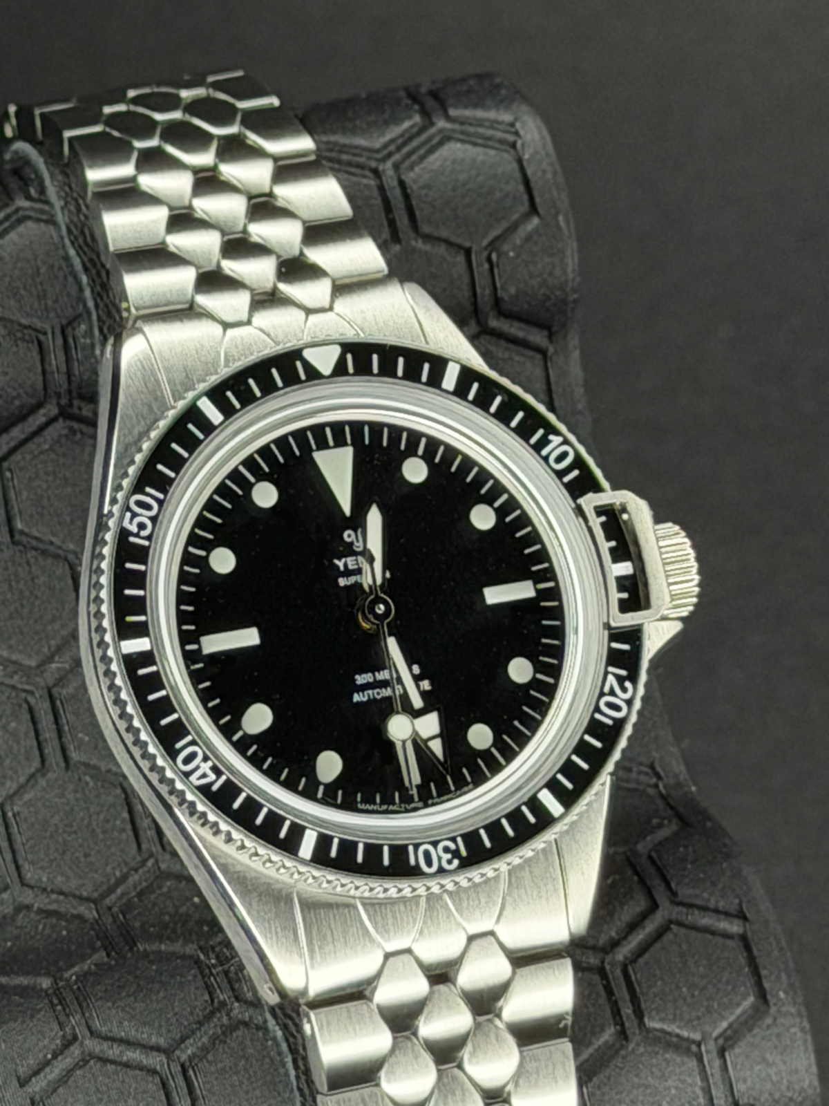 Yema Superman Steel CMM.10 39 mm Ref. 11.13.66.SN.M2
