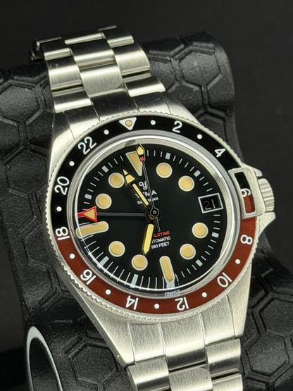 Yema Superman Worldtime GMT Coke 39 mm Ref. YGMT21B39-CMS