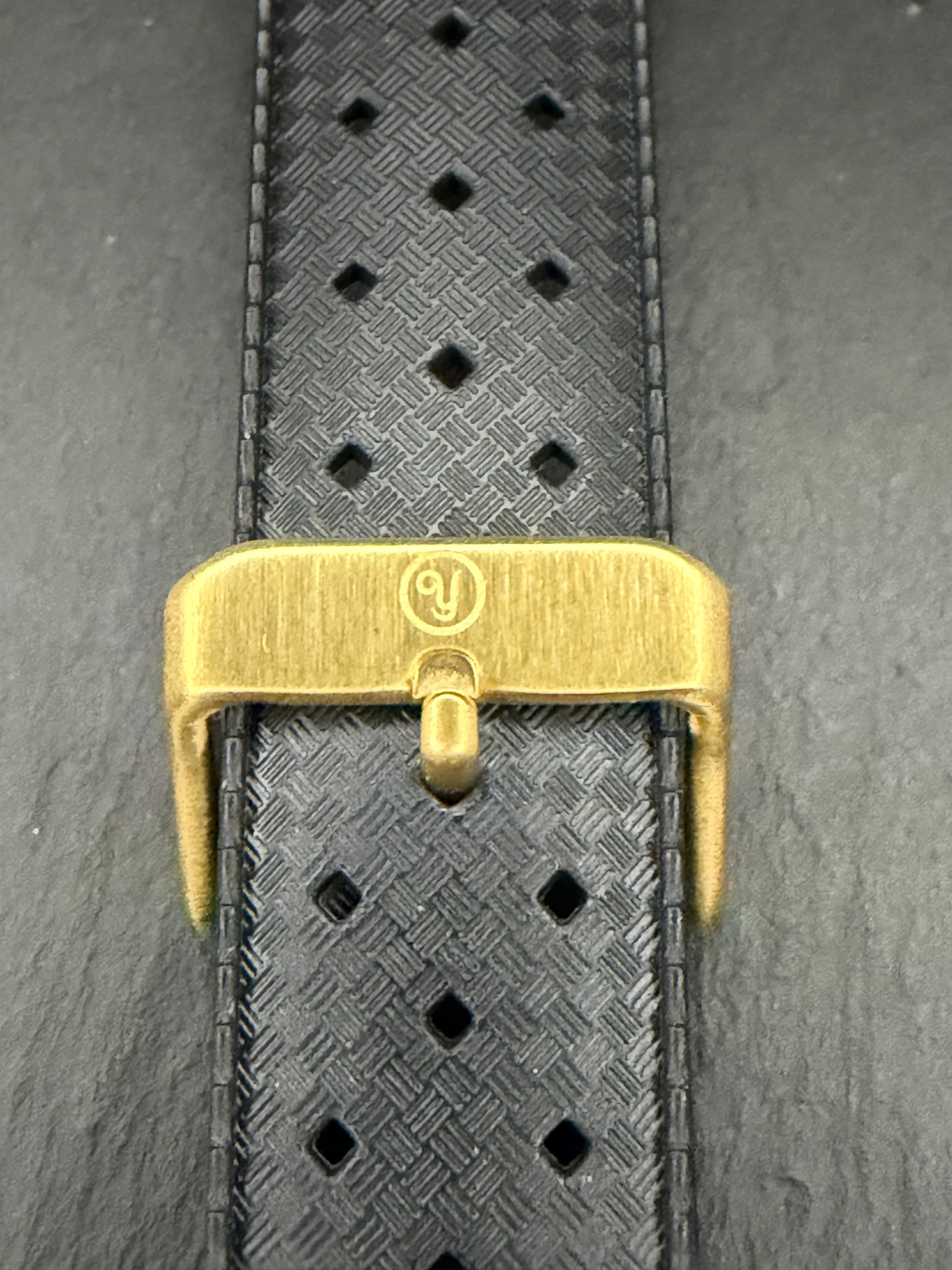 Yema Tropic Rubber Strap 19 mm Black with Bronze Buckle Ref. YSUP-TP19-BZ