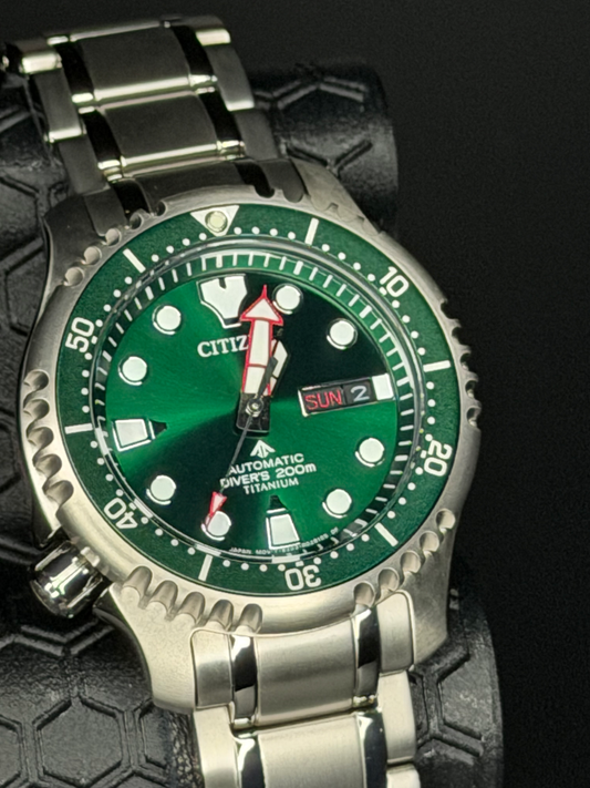 Citizen Promaster Diver Automatic Titanium NY0100-50X (green dial, green bezel)