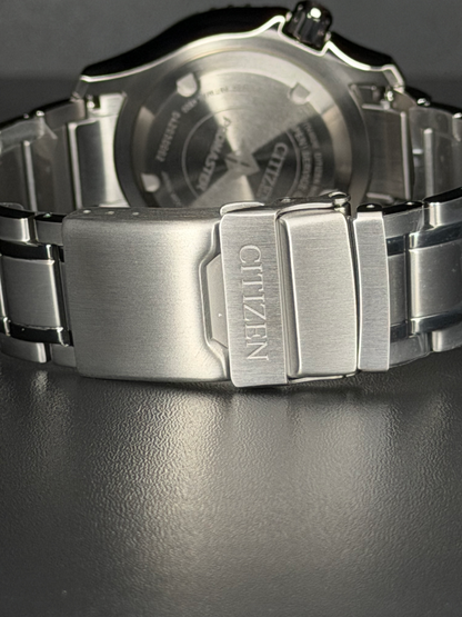 Citizen Promaster Diver Automatik Titan NY0100-50X (grünes Zifferblatt, grüne Lünette)